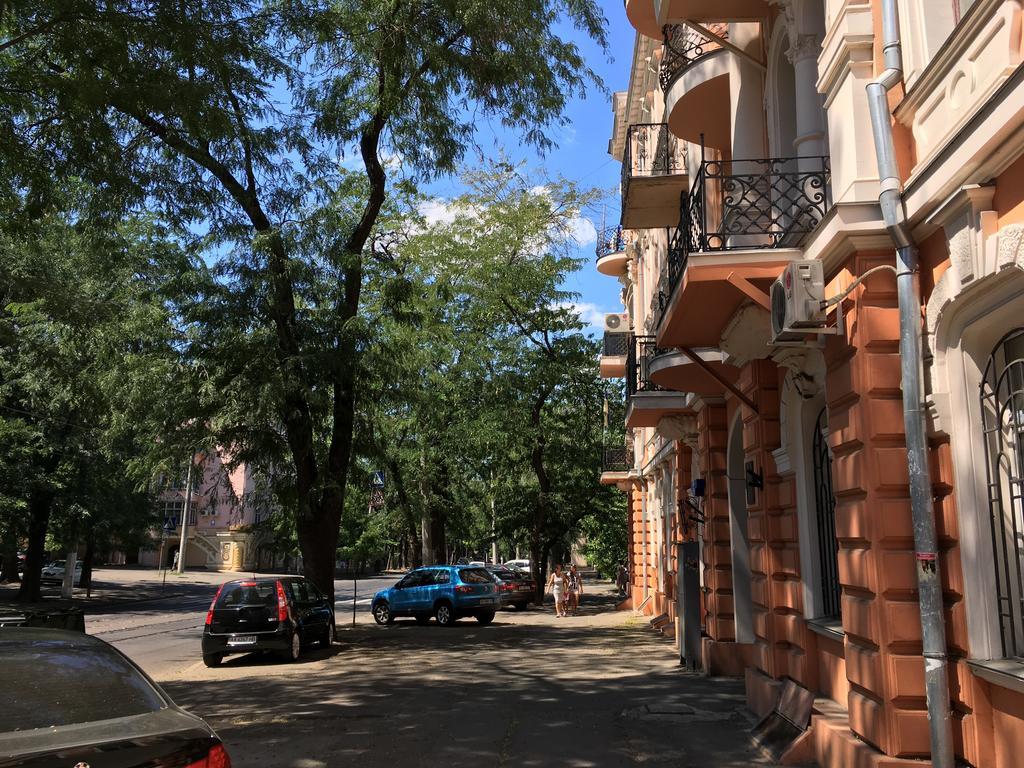 Apartamenty Na Sofievskoy オデッサ エクステリア 写真