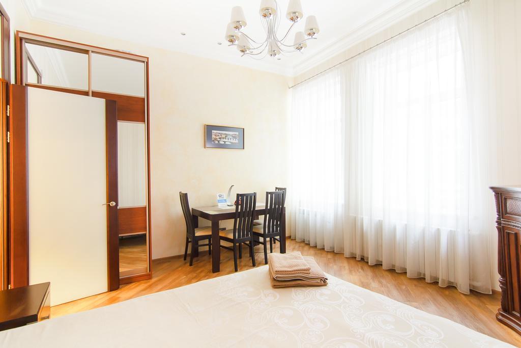 Apartamenty Na Sofievskoy オデッサ エクステリア 写真