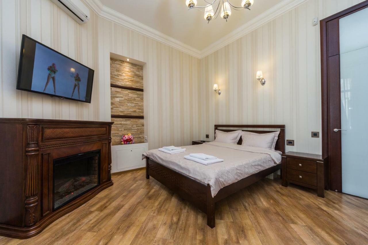 Apartamenty Na Sofievskoy オデッサ エクステリア 写真