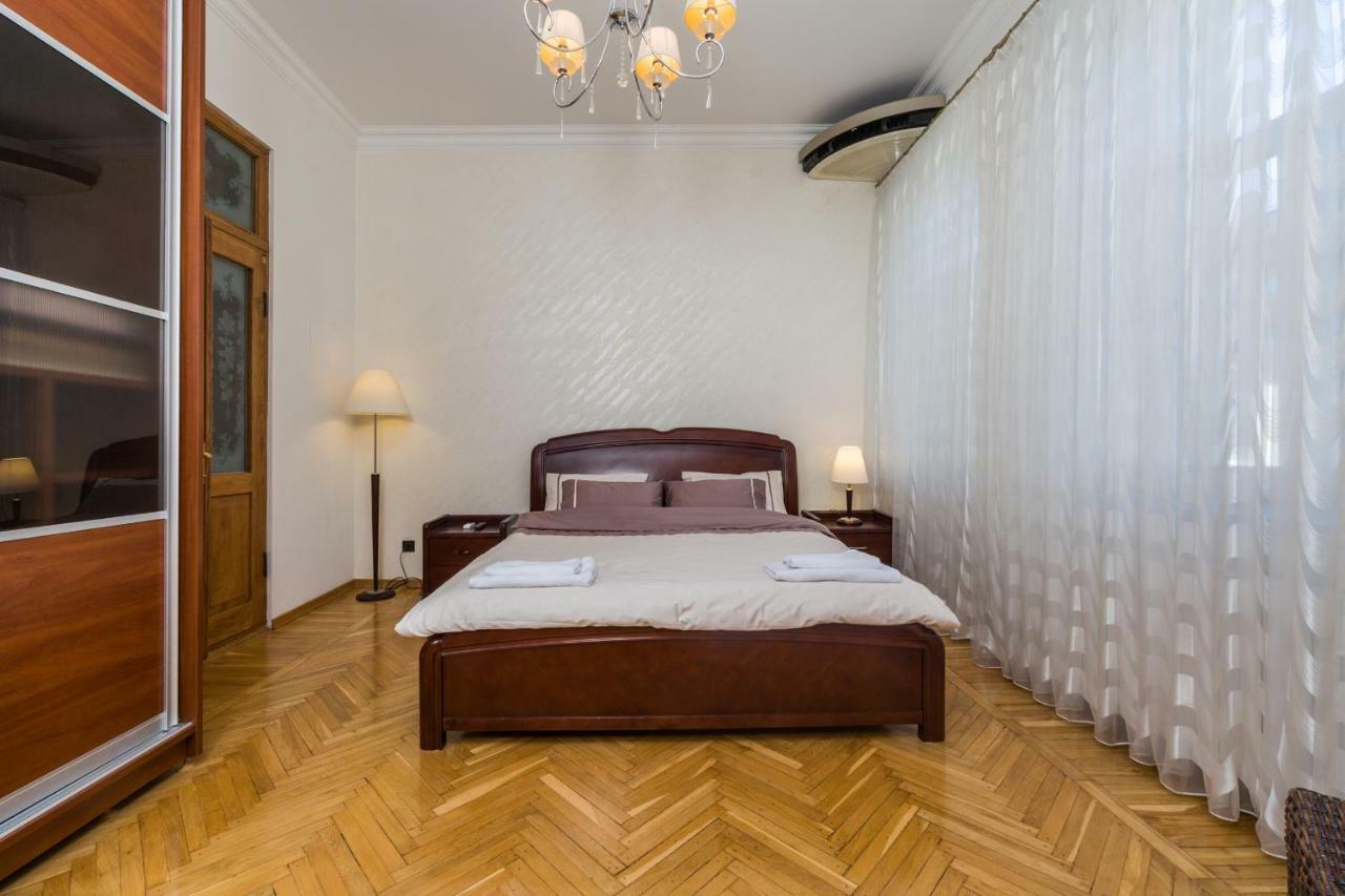 Apartamenty Na Sofievskoy オデッサ エクステリア 写真