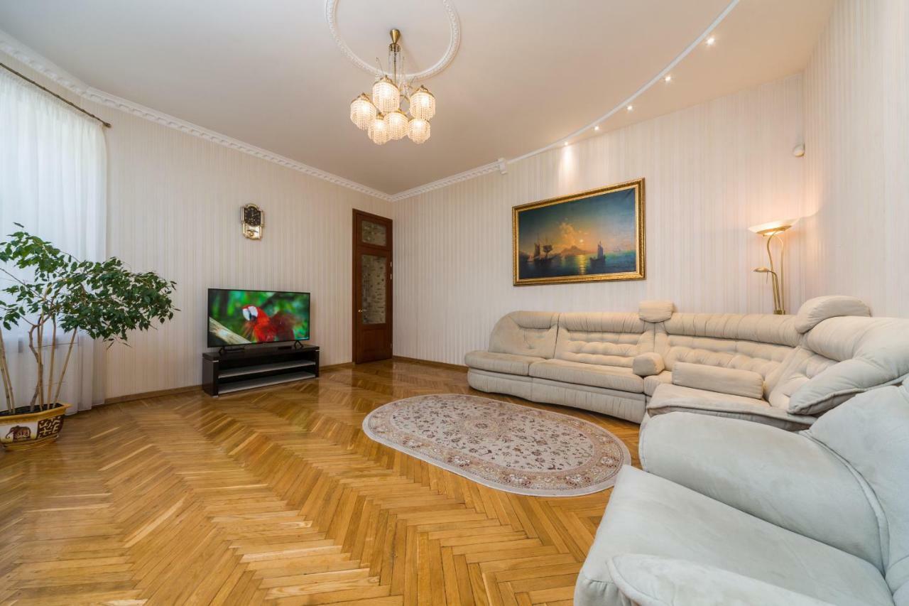 Apartamenty Na Sofievskoy オデッサ エクステリア 写真