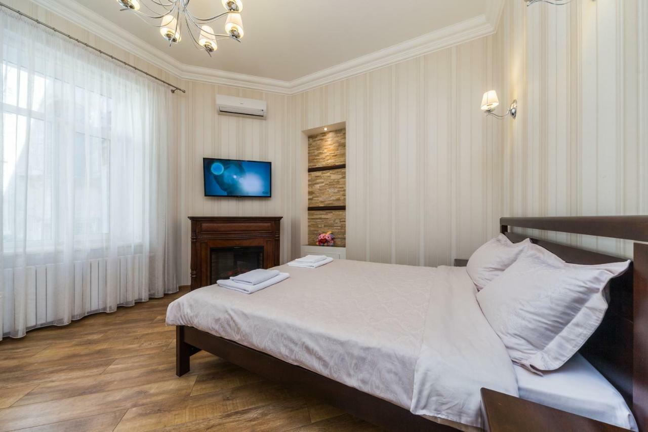 Apartamenty Na Sofievskoy オデッサ エクステリア 写真