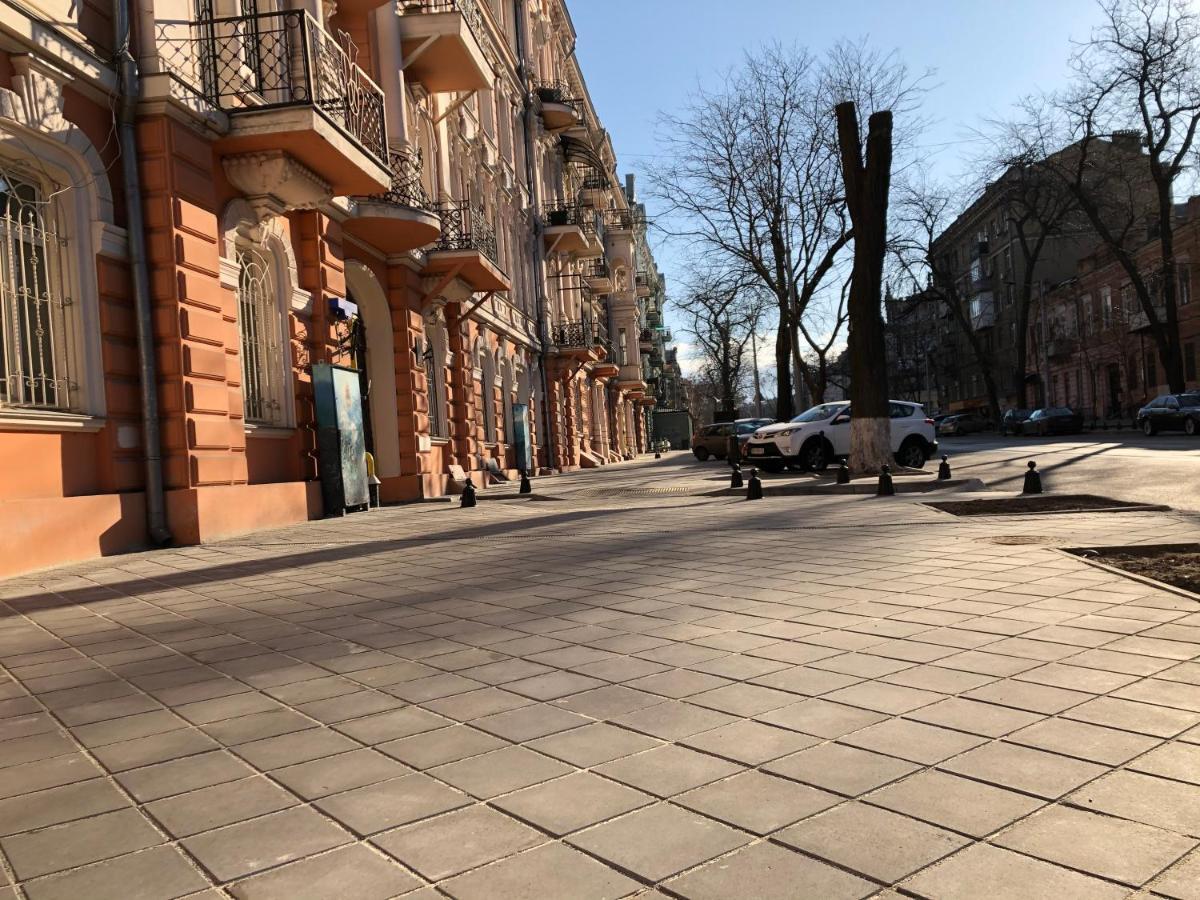 Apartamenty Na Sofievskoy オデッサ エクステリア 写真